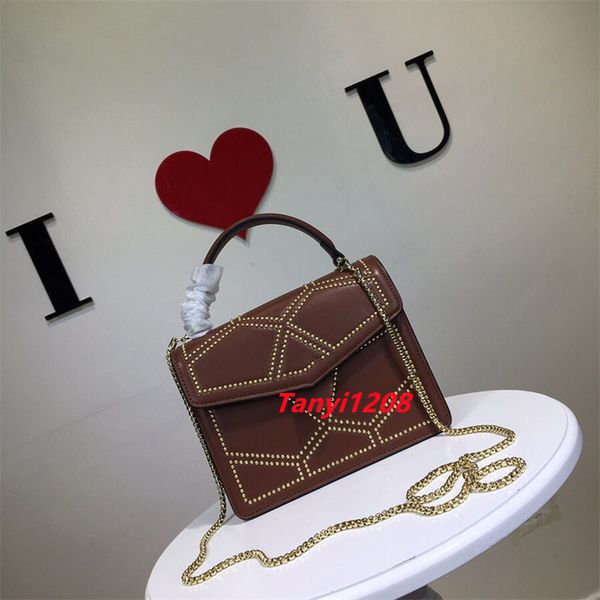 fashion latest portable rivet shoulder bags designer lady crossbody bag chain totes luxurious women's handbags luxury designers women w
fashion latest portable rivet shoulder bags designer lady crossbody bag chain totes luxurious women's handbags luxury designers women w