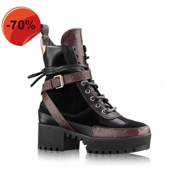 luxury women's designer thick sole martin boots fashion versatile casual short boots colorblock outdoor desert boots autumn and winter, Black
luxury women's designer thick sole martin boots fashion versatile casual short boots colorblock outdoor desert boots autumn and winter, Black