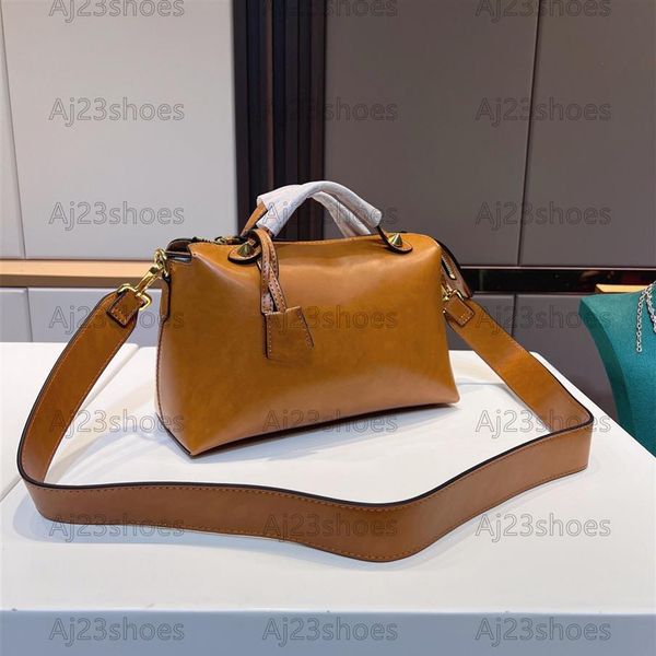 by the way luxurys designers bags wide shoulder strap clutch hobo satchel versatility large capacity roma medium brown leather bos1740
by the way luxurys designers bags wide shoulder strap clutch hobo satchel versatility large capacity roma medium brown leather bos1740