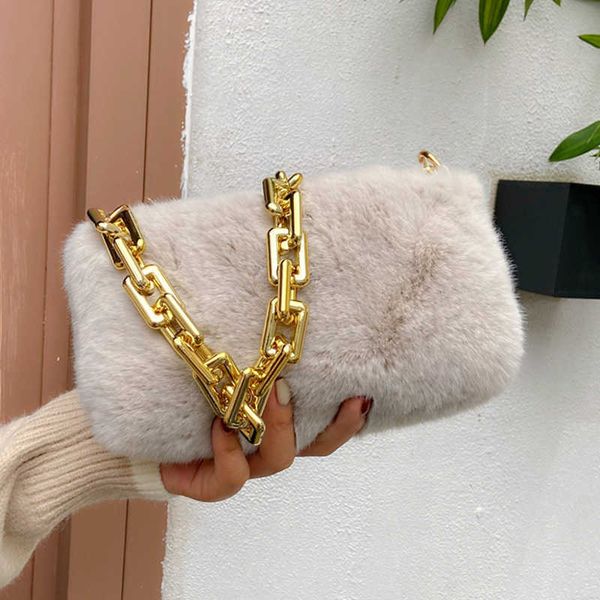 totes winter handbags for women designer luxury faux fur mini clutch thick gold chain shoulder bag small purse 230103
totes winter handbags for women designer luxury faux fur mini clutch thick gold chain shoulder bag small purse 230103
