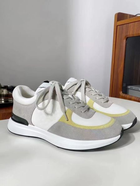 2023 triple s designer women casual shoes platform sneakers black white leather brand bred trainers fashion sports outdoor comfortable shoe
2023 triple s designer women casual shoes platform sneakers black white leather brand bred trainers fashion sports outdoor comfortable shoe