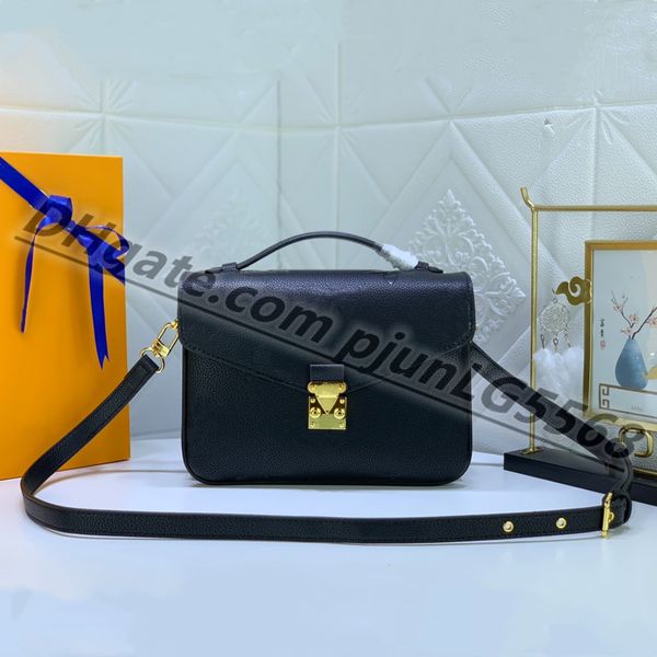 compact size for essentials long wallet removable leather tassel s lock crossbody versatile as handbag or shoulder bags
compact size for essentials long wallet removable leather tassel s lock crossbody versatile as handbag or shoulder bags