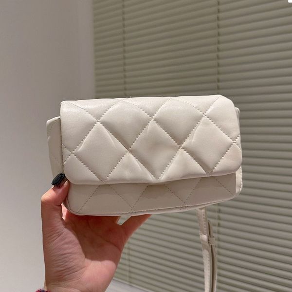 luxury women mini 19 designer crossbody bag fanny pack matelasse leather quilted classic flap shoulder bag versatile wallet card holder mult
luxury women mini 19 designer crossbody bag fanny pack matelasse leather quilted classic flap shoulder bag versatile wallet card holder mult