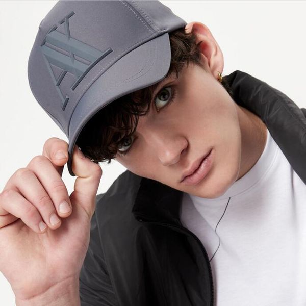 new high-quality street caps fashion baseball hats mens womens sports caps 5 colors forward cap casquette adjustable fit hat p-2, Blue;gray
new high-quality street caps fashion baseball hats mens womens sports caps 5 colors forward cap casquette adjustable fit hat p-2, Blue;gray