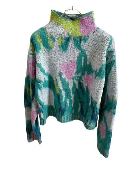 tulip mohair long hair high neck knitted sweater small loose version, White;black
tulip mohair long hair high neck knitted sweater small loose version, White;black