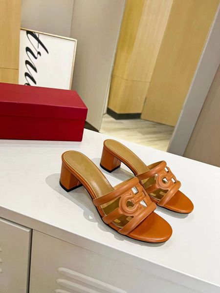 23 summer new leather high heel slippers cowhide upper sheepskin lining embossed hollow out fashion brand comfortable breathable sandals lea, Black
23 summer new leather high heel slippers cowhide upper sheepskin lining embossed hollow out fashion brand comfortable breathable sandals lea, Black