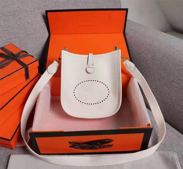 8a quality designer shoulder bag luxury crossbody bags fashion women brand original handbags totes leather solid ladies vintage genuine leat
8a quality designer shoulder bag luxury crossbody bags fashion women brand original handbags totes leather solid ladies vintage genuine leat
