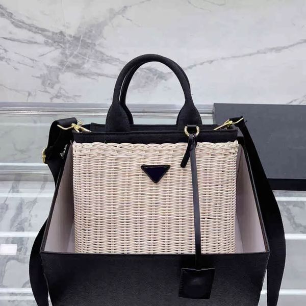 lamb fur tote designer women bag famous brands women's handbag shopping bag plush embroidery versatile casual shoulder wallets, Black;red
lamb fur tote designer women bag famous brands women's handbag shopping bag plush embroidery versatile casual shoulder wallets, Black;red