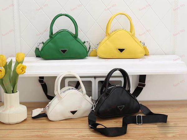 designer luxury tote bag triangle cloud handbag shoulder bag new fashion casual purse evening bags solid color pack double zipper wallet let
designer luxury tote bag triangle cloud handbag shoulder bag new fashion casual purse evening bags solid color pack double zipper wallet let