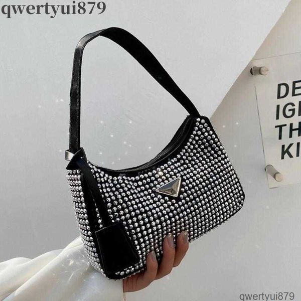 shoulder bags diamond-encrusted design pu leather small underarm shoulder bags 2023 women fashion lady party handbags and purses 010323h
shoulder bags diamond-encrusted design pu leather small underarm shoulder bags 2023 women fashion lady party handbags and purses 010323h