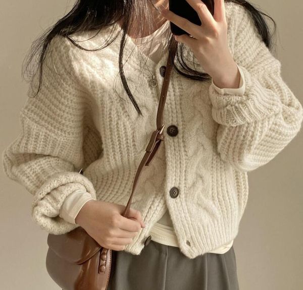 women's sweaters knitted cardigan lazy style loose single breasted sweater coat ladies winter simple casual v neck cardigans, White;black
women's sweaters knitted cardigan lazy style loose single breasted sweater coat ladies winter simple casual v neck cardigans, White;black