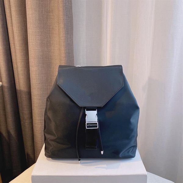 large-capacity ladies backpack schoolbag 2021 fashion luxury handbag body leisure simple western style shopping bag discount261e
large-capacity ladies backpack schoolbag 2021 fashion luxury handbag body leisure simple western style shopping bag discount261e