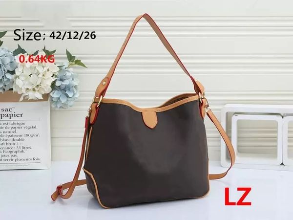 classic designers shoulder bags handbag womens handbags old flower ladies large capacity tote pu leather clutch bag female crossbody purse 4
classic designers shoulder bags handbag womens handbags old flower ladies large capacity tote pu leather clutch bag female crossbody purse 4