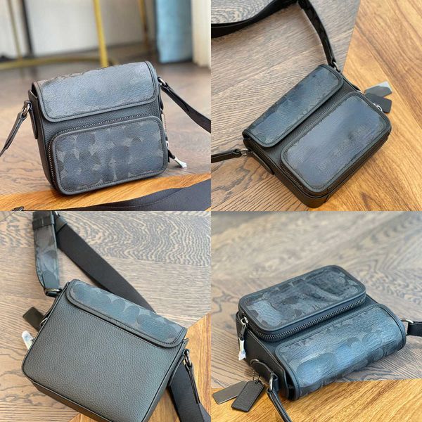 shoulder bags 2023 designer new men's sullivan postman bag classic flower double-layer leisure single messenger camera
shoulder bags 2023 designer new men's sullivan postman bag classic flower double-layer leisure single messenger camera