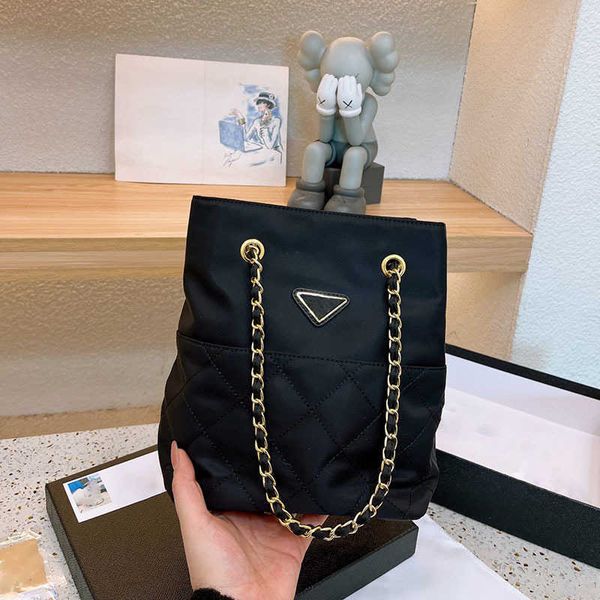 luxury bag designer handbags women shoulder bags fashion diamond lattice nylon hobo bag shopping totes crossbody hand bags black purse 23010
luxury bag designer handbags women shoulder bags fashion diamond lattice nylon hobo bag shopping totes crossbody hand bags black purse 23010
