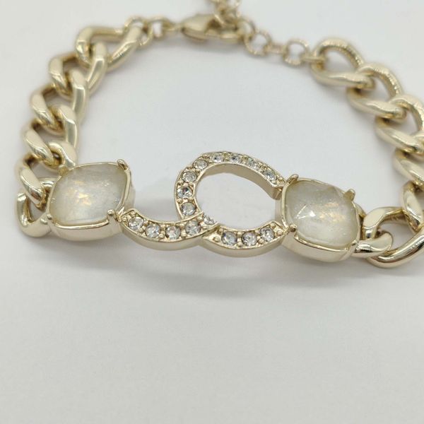luxury quality charm bracelet with diamond and chain design in 18k gold plated have box stamp ps7495a, Golden;silver
luxury quality charm bracelet with diamond and chain design in 18k gold plated have box stamp ps7495a, Golden;silver