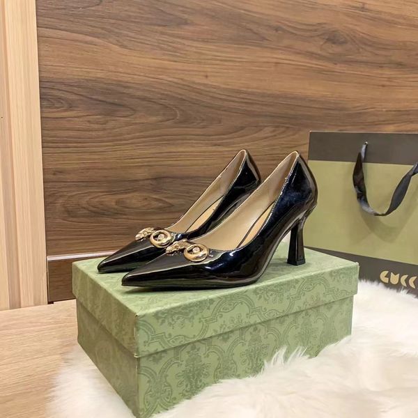 2023 luxury high heels leather sandal suede mid-heel 7cm women designer sandals summer beach wedding shoes size 35-41 with box, Black
2023 luxury high heels leather sandal suede mid-heel 7cm women designer sandals summer beach wedding shoes size 35-41 with box, Black