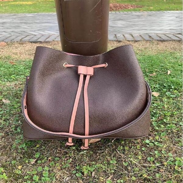 luxury famous designer handbags women bag fashion bucket shoulder cross body clutch plain leather string totes cas262m
luxury famous designer handbags women bag fashion bucket shoulder cross body clutch plain leather string totes cas262m