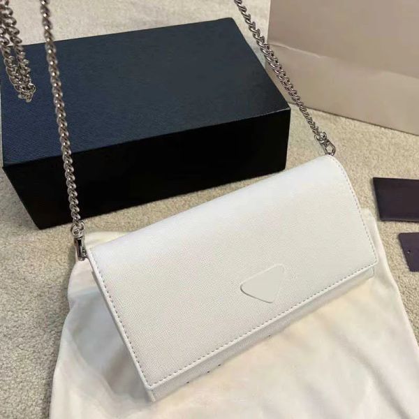 envelope bags women designers bags chain shoulder luxurys purse handbag wallets cross body clutch 220818/0920, Black;red
envelope bags women designers bags chain shoulder luxurys purse handbag wallets cross body clutch 220818/0920, Black;red