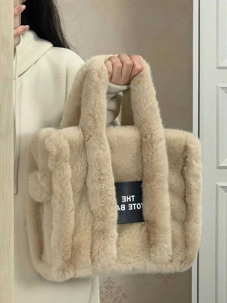totes luxury designer faux fur tote bag for women handbags autumn winter plush shoulder crossbody bags shopper purses 230103
totes luxury designer faux fur tote bag for women handbags autumn winter plush shoulder crossbody bags shopper purses 230103