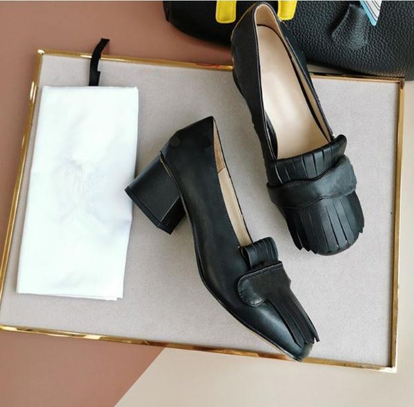 women's chunky heels loafers shoes classic designer comfortable women non-slip breathable ladies work black white leather shoes 34-40
women's chunky heels loafers shoes classic designer comfortable women non-slip breathable ladies work black white leather shoes 34-40