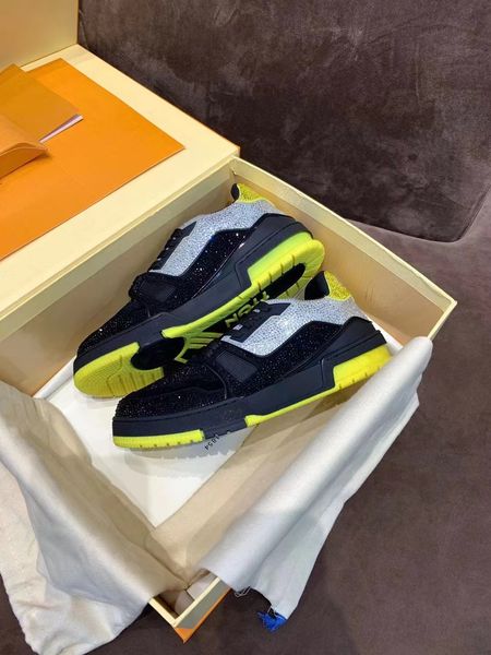 2023 calfskin sneaker classic luxurys designers runner trainers sneakers white black leather chaussures vintage mens sport casual shoes 35-4
2023 calfskin sneaker classic luxurys designers runner trainers sneakers white black leather chaussures vintage mens sport casual shoes 35-4