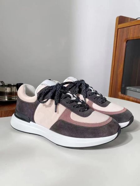 2023 triple s designer women casual shoes platform sneakers black white leather brand bred trainers fashion sports outdoor comfortable shoe
2023 triple s designer women casual shoes platform sneakers black white leather brand bred trainers fashion sports outdoor comfortable shoe