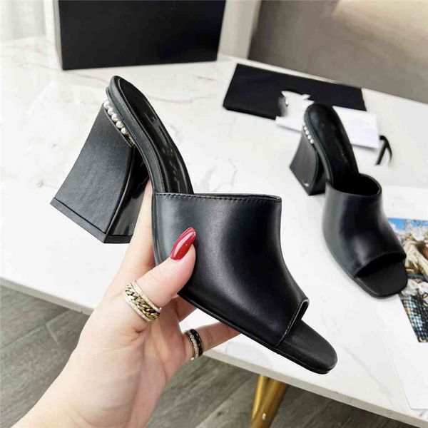 luxury design sandals 2023 channel fashion women summer high heels leather cross tie men flat casual slippers 04-001, Black
luxury design sandals 2023 channel fashion women summer high heels leather cross tie men flat casual slippers 04-001, Black