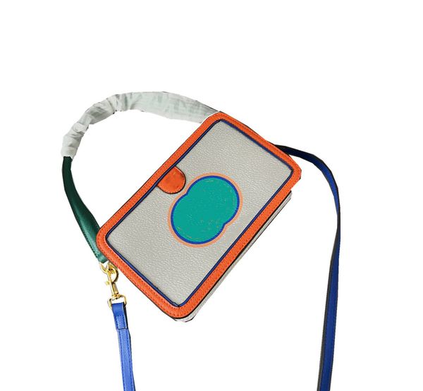 laser shoulder bag designer's new technology the same camera bag for men and women can be worn crosswise
laser shoulder bag designer's new technology the same camera bag for men and women can be worn crosswise