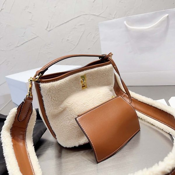 bags totes handbag designer bag women classic imitation famous brand leather plush splicing one shoulder bucket bag fashion commuting party
bags totes handbag designer bag women classic imitation famous brand leather plush splicing one shoulder bucket bag fashion commuting party
