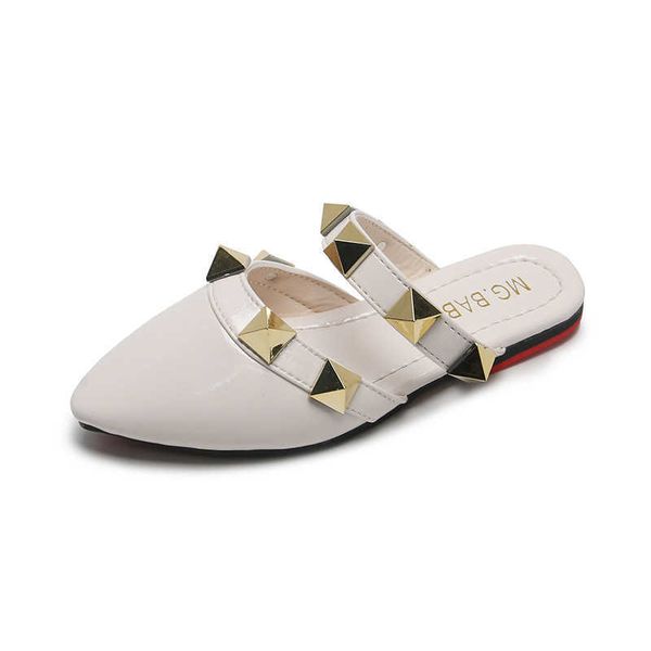 slipper girls pointed flat half slippers spring and summer new fashion anti-kick rivet slippers children' outerdoor casual slippers t2, Black;grey
slipper girls pointed flat half slippers spring and summer new fashion anti-kick rivet slippers children' outerdoor casual slippers t2, Black;grey