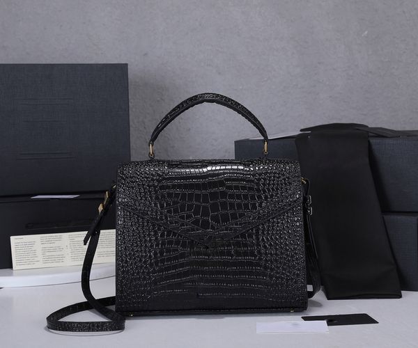 caviar leather fashion women bag brand designer handbag luxury one shoulder bag luxurys tote bags metal locking crossbody wallet
caviar leather fashion women bag brand designer handbag luxury one shoulder bag luxurys tote bags metal locking crossbody wallet