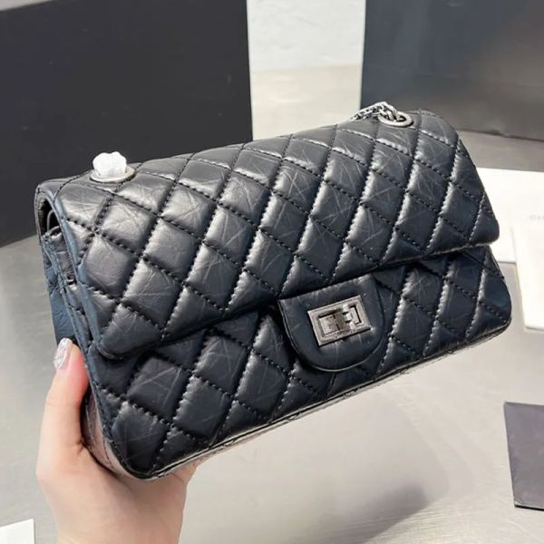 9a quality channel cf 2.55 shoulder bag lambskin leather elephant texture women luxurys designers classic gold silver chain ladies crossbody
9a quality channel cf 2.55 shoulder bag lambskin leather elephant texture women luxurys designers classic gold silver chain ladies crossbody