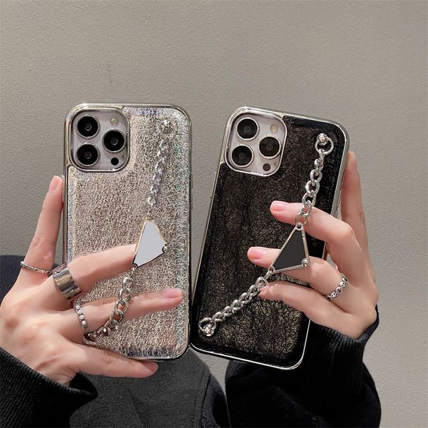 

Designer Phone Case Tinfoil Pattern IPhone 14 Cases For 13 Promax 12 Pro 11 14plus 14pro Max Chain Armband Phonecover, Silver