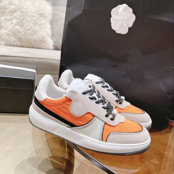 2023 men's luxury casual shoes designer sports leather flat bottom fashion size green yellow white black print size 35-46
2023 men's luxury casual shoes designer sports leather flat bottom fashion size green yellow white black print size 35-46