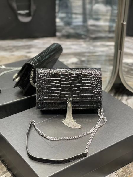 shoulder bags designer sunshine mini tote handbag women hand bag clutch purse crobody totes amber double handle claic letters silver hardwar
shoulder bags designer sunshine mini tote handbag women hand bag clutch purse crobody totes amber double handle claic letters silver hardwar