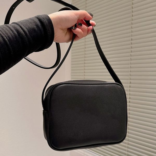 9a quality balencigas women shoulder bag cowhide leather alligator with box ladies designer luxury fashion crossbody tote travel camera belt
9a quality balencigas women shoulder bag cowhide leather alligator with box ladies designer luxury fashion crossbody tote travel camera belt