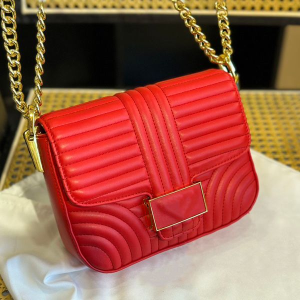 luxurys crossbody bag fashion shoulder handbag red totes casual chain bags designer hand bag brand women shell handbags
luxurys crossbody bag fashion shoulder handbag red totes casual chain bags designer hand bag brand women shell handbags