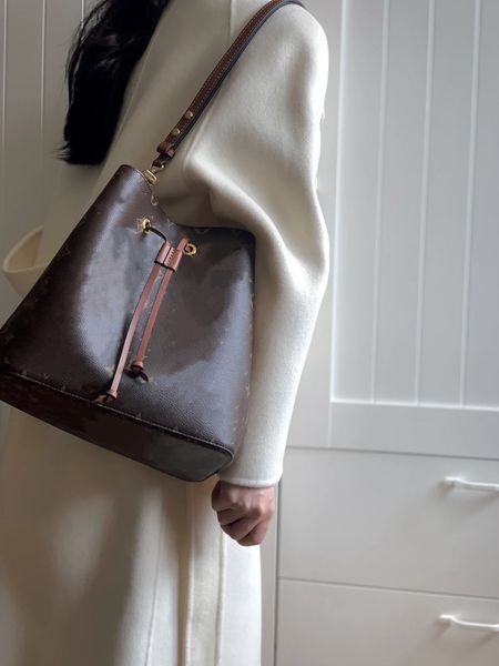 2023 champagne barrel evening bags pu soft leather designer messenger fashion women bag flip pure valentine's day one-shoulder coin pur
2023 champagne barrel evening bags pu soft leather designer messenger fashion women bag flip pure valentine's day one-shoulder coin pur
