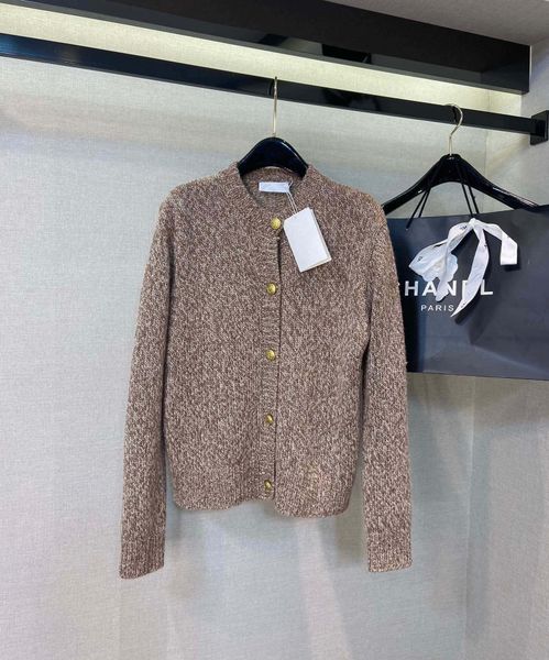 autumn and winter temperament new round neck customized metal button cardigan, White;black
autumn and winter temperament new round neck customized metal button cardigan, White;black