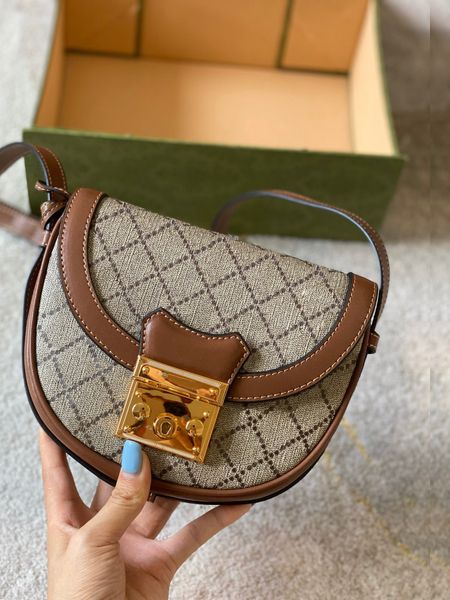fashion women luxurys designers bags embossing monograms genuine leather lady handbags messenger crossbody shoulder bag totes wallet backpac
fashion women luxurys designers bags embossing monograms genuine leather lady handbags messenger crossbody shoulder bag totes wallet backpac