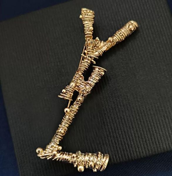quality luxury designer men women pins brooches gold silver letter brooch pin suit dress pins for party nice gift specifications, Gray
quality luxury designer men women pins brooches gold silver letter brooch pin suit dress pins for party nice gift specifications, Gray