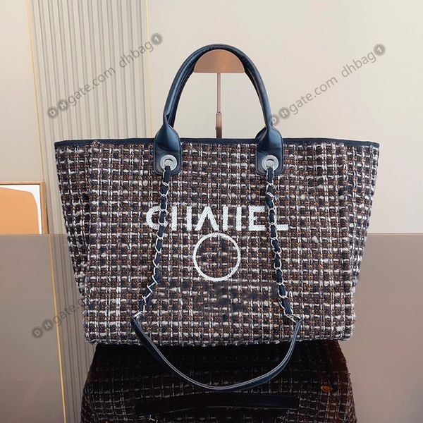 two-tone splicing tweed luxury shopping bags lady silver metal hardware white letter designer handbags handle totes shoulder chain crossbody
two-tone splicing tweed luxury shopping bags lady silver metal hardware white letter designer handbags handle totes shoulder chain crossbody