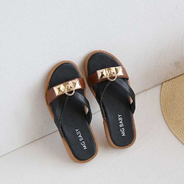 slipper girls slippers fashion autumn summer kids wide pu leather comfortable soft rubber indoor outdoor princess slippers baby t230302, Black;grey
slipper girls slippers fashion autumn summer kids wide pu leather comfortable soft rubber indoor outdoor princess slippers baby t230302, Black;grey