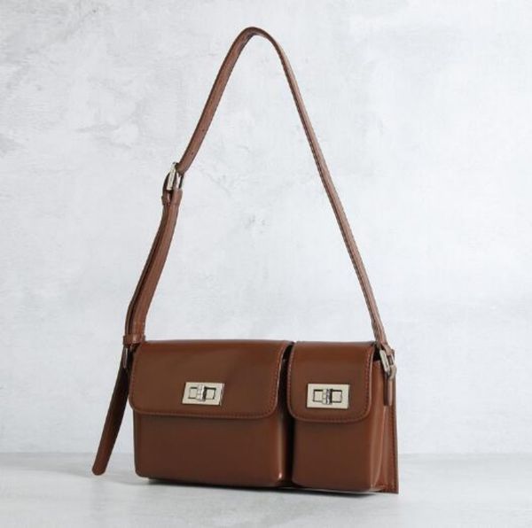 fashion designer women's bag cowhide gemini armpit one shoulder french stick bag 2022 summer new messenger
fashion designer women's bag cowhide gemini armpit one shoulder french stick bag 2022 summer new messenger