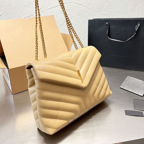 messenger crossbody bag fashion flap shoulder bags women metal hardware letter handbags chain purse interior zipper pocket quilting thread c
messenger crossbody bag fashion flap shoulder bags women metal hardware letter handbags chain purse interior zipper pocket quilting thread c