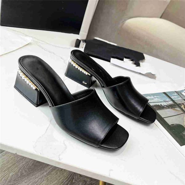 fashion dress shoes 2023channel women leather high heel metal buckle letter logo wedding party business casual flat shoes 04-013, Black
fashion dress shoes 2023channel women leather high heel metal buckle letter logo wedding party business casual flat shoes 04-013, Black