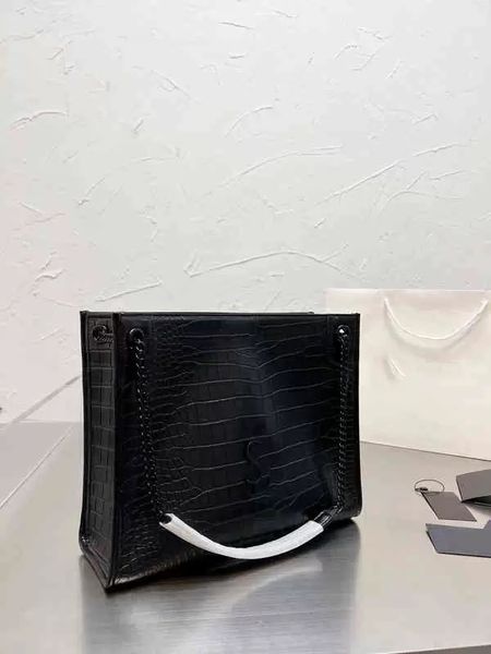 bag tote women classic vintage handbag shoul der leather luxury designer shopping bags crossbody female message packs 220316, Black;red
bag tote women classic vintage handbag shoul der leather luxury designer shopping bags crossbody female message packs 220316, Black;red