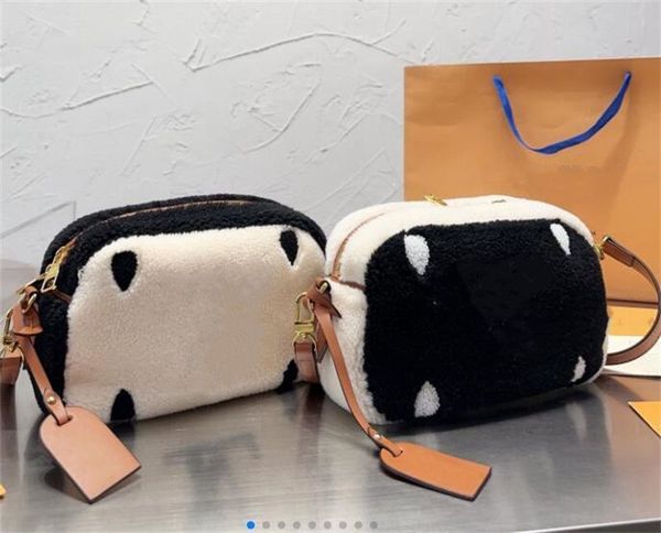 designer bags winter teddy camera bag women shoulder bags crossbody purse classic letters handbags fashion ladies wool patchwork color
designer bags winter teddy camera bag women shoulder bags crossbody purse classic letters handbags fashion ladies wool patchwork color