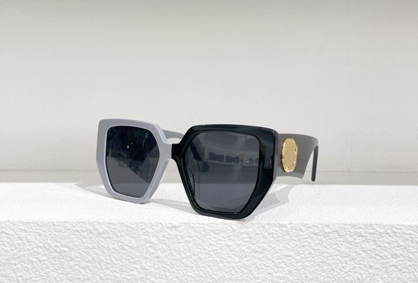 2023 luxury designer square sunglasses men women vintage shades driving polarized sunglass male sun glasses fashion metal plank sunglas eyew, White;black
2023 luxury designer square sunglasses men women vintage shades driving polarized sunglass male sun glasses fashion metal plank sunglas eyew, White;black